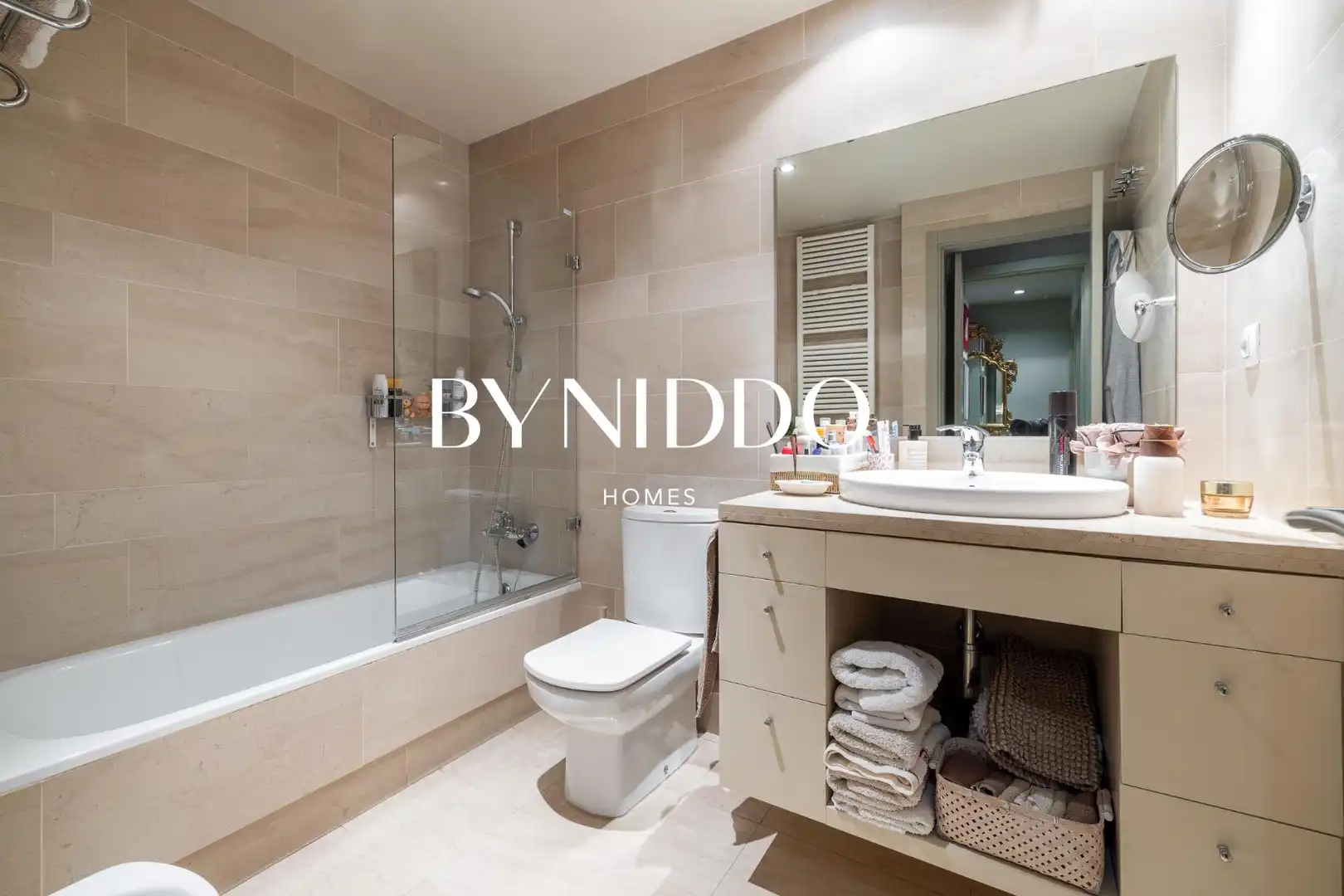 Bathroom of Flat for sale in Sant Cugat del Vallès  with Air Conditioner, Heating and Private garden