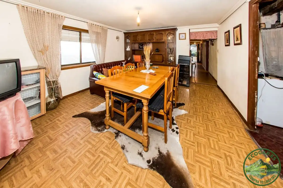 Esszimmer von Haus oder Chalet zum Verkauf in Corullón mit Heizung, Privatgarten und Parkett