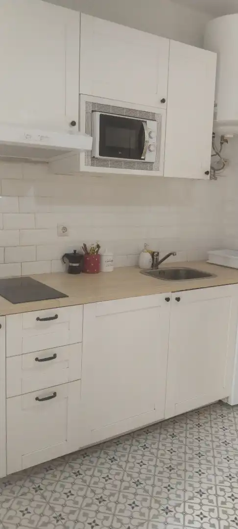 Küche von Erdgeschoss zur Miete in Ribadesella mit Möbliert, Ofen und Waschmaschine