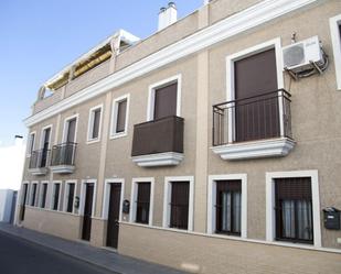 Vista exterior de Àtic de lloguer en Aljaraque amb Calefacció i Terrassa