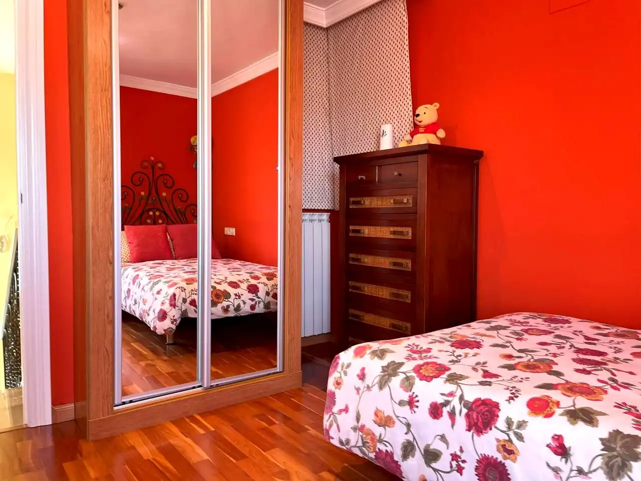 Dormitori de Casa o xalet en venda en Peligros amb Aire condicionat, Calefacció i Jardí privat