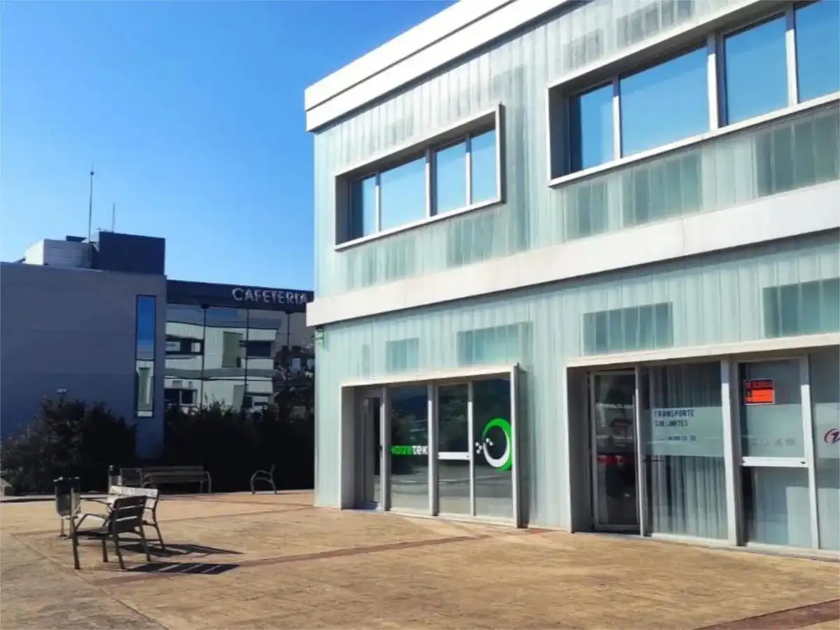 Vista exterior de Oficina de alquiler en Vitoria - Gasteiz con Aire acondicionado, Amueblado y Alarma