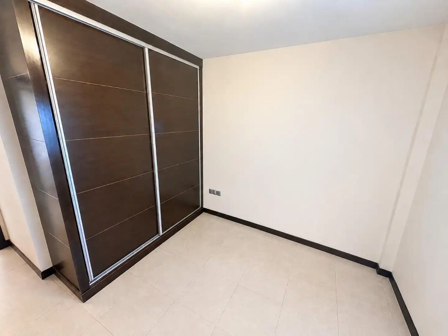 Schlafzimmer von Wohnungen zur Miete in Adeje mit Privatgarten, Terrasse und Gemeinschaftspool