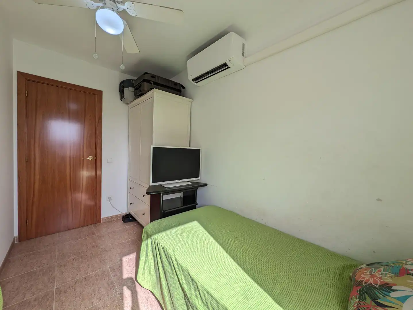 Habitación de Casa adosada en venta en Creixell con Aire acondicionado, Jardín privado y Terraza