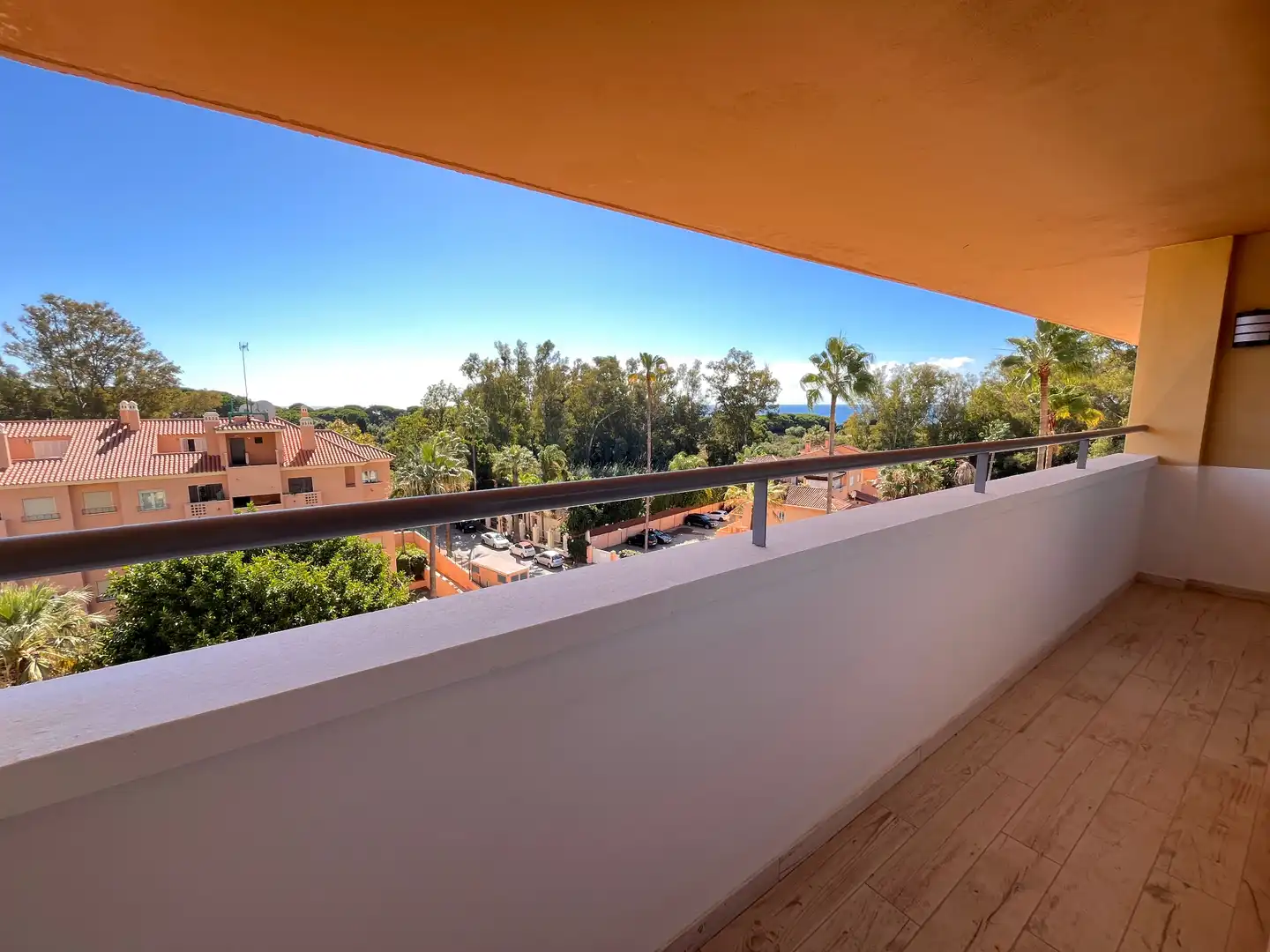 Attic for rent in Marbella, Málaga