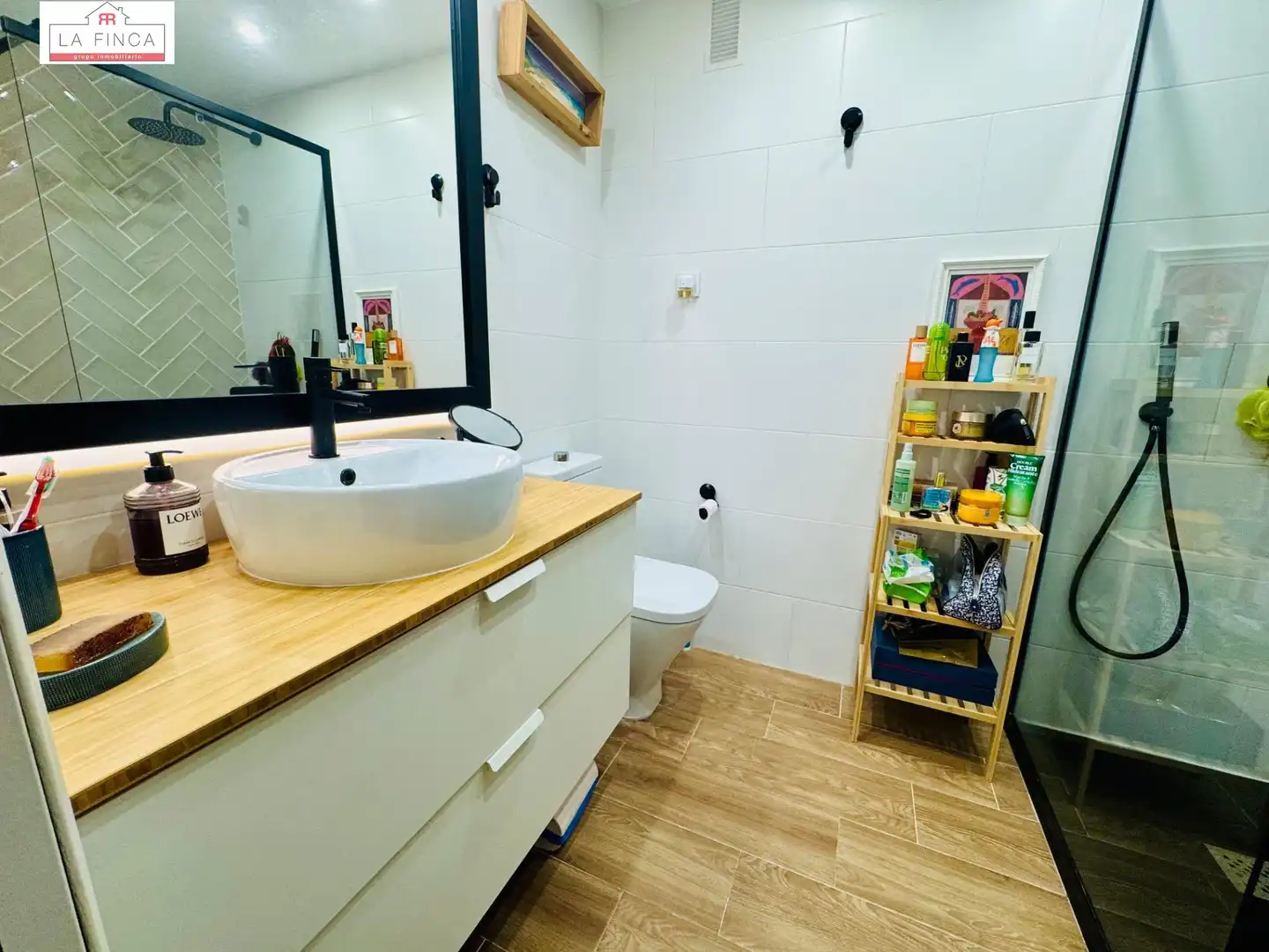 Bathroom of Flat for sale in Este