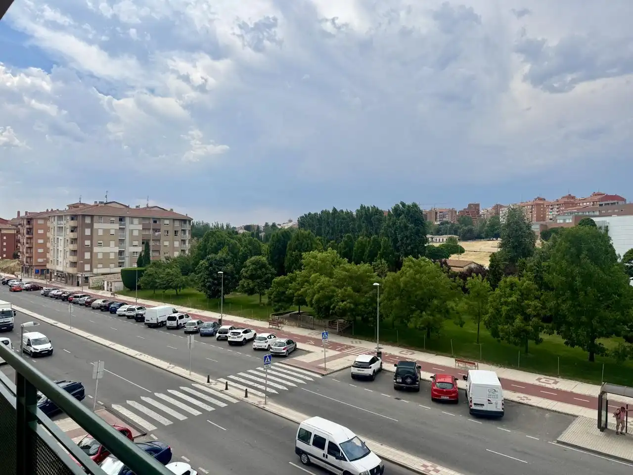 Vista exterior de Pis de lloguer en Ávila amb Calefacció, Terrassa i Traster