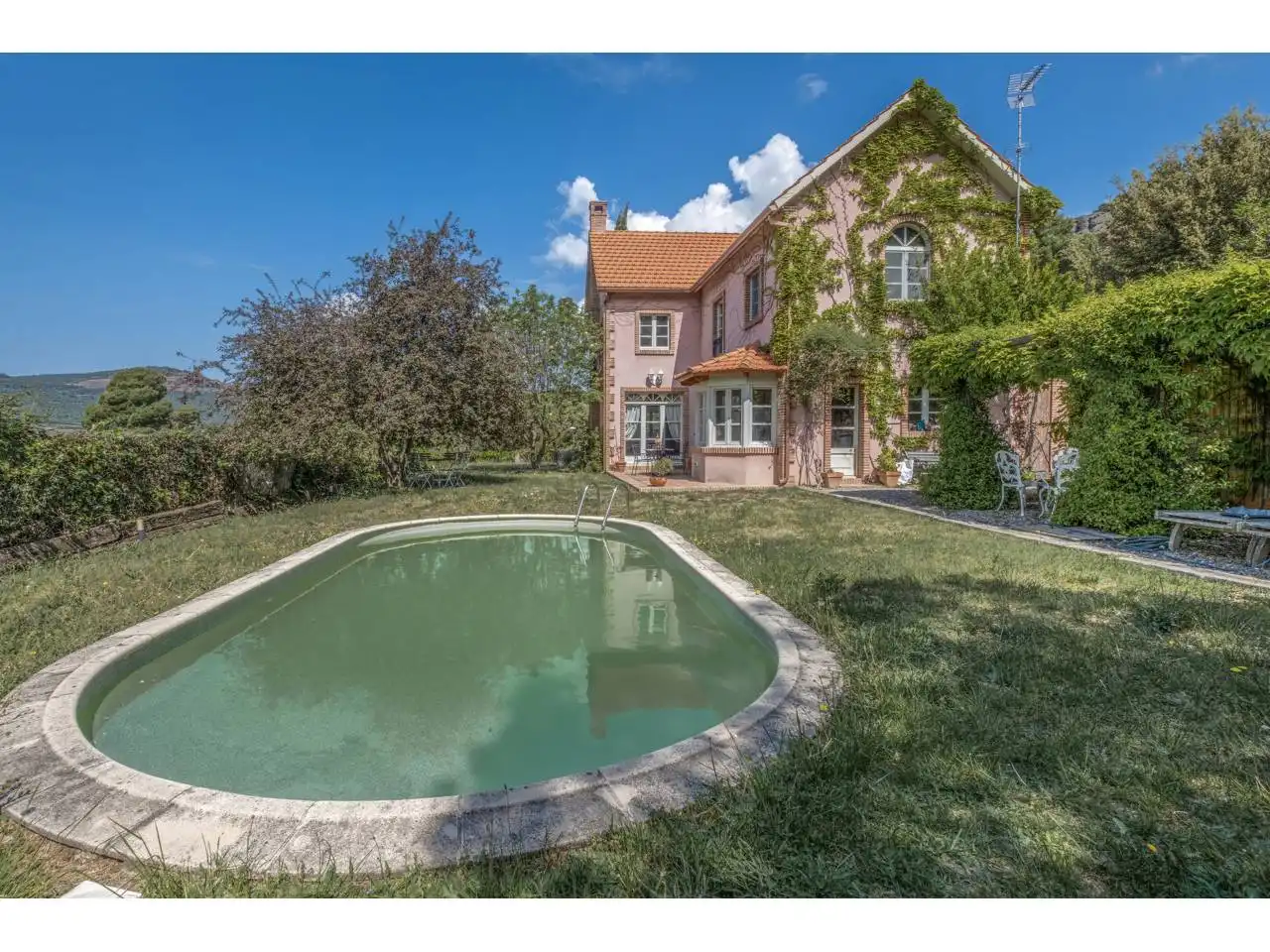 Jardí de Casa o xalet en venda en Matadepera amb Calefacció, Jardí privat i Piscina
