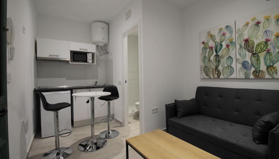 Foto 1 de Apartamento de alquiler en Zofio, Madrid
