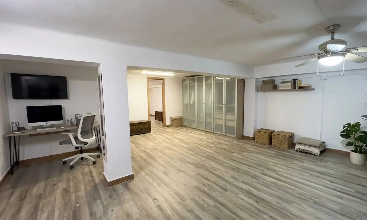 Local en venta en Antequera