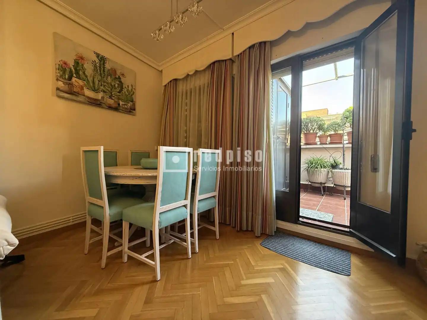Dining room of Flat for sale in Villa de Vallecas