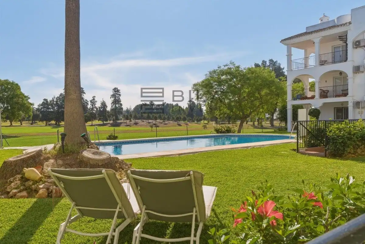 Flat for sale in La Siesta, Mijas Golf