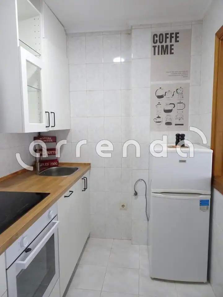 Flat for rent in Consuelo Bergés, Valdenoja