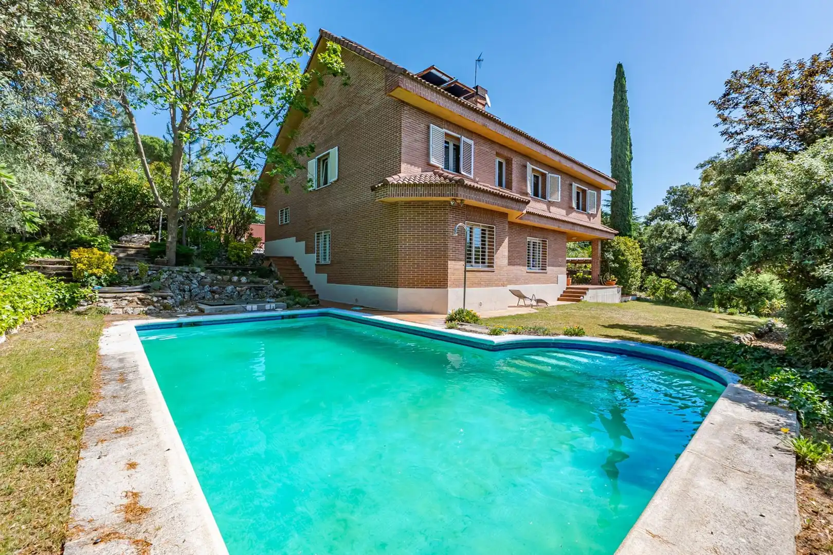 Piscina de Casa o chalet en venta en Las Rozas de Madrid con Aire acondicionado, Calefacción y Jardín privado