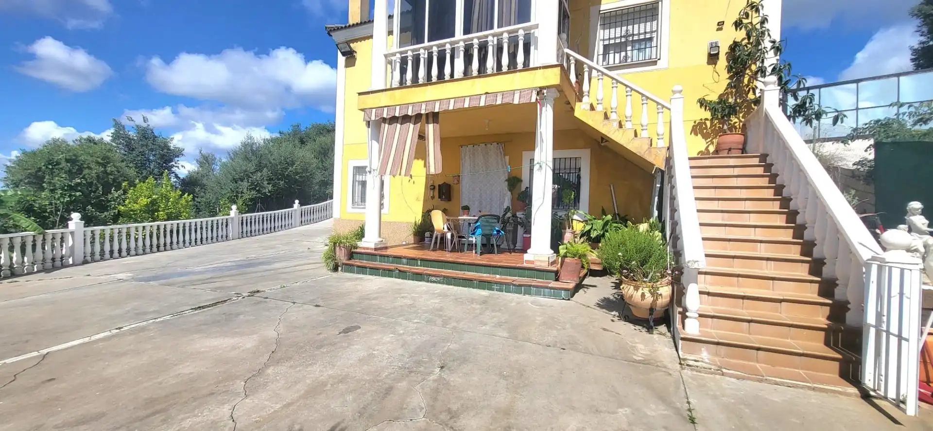Vista exterior de Finca rústica en venta en Almodóvar del Río con Aire acondicionado, Jardín privado y Terraza