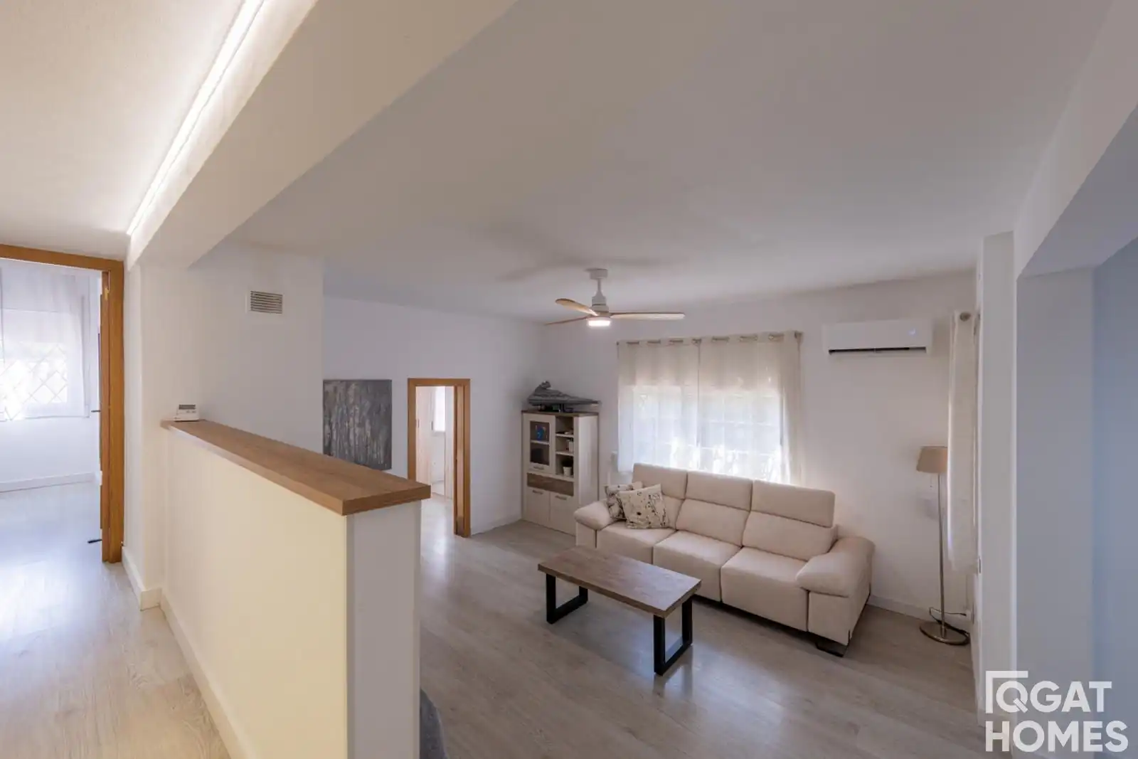 Sala d'estar de Casa o xalet en venda en Sant Cugat del Vallès amb Aire condicionat, Calefacció i Terrassa