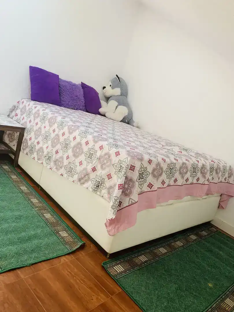 Schlafzimmer von Dachboden zur Miete in Galapagar mit Balkon