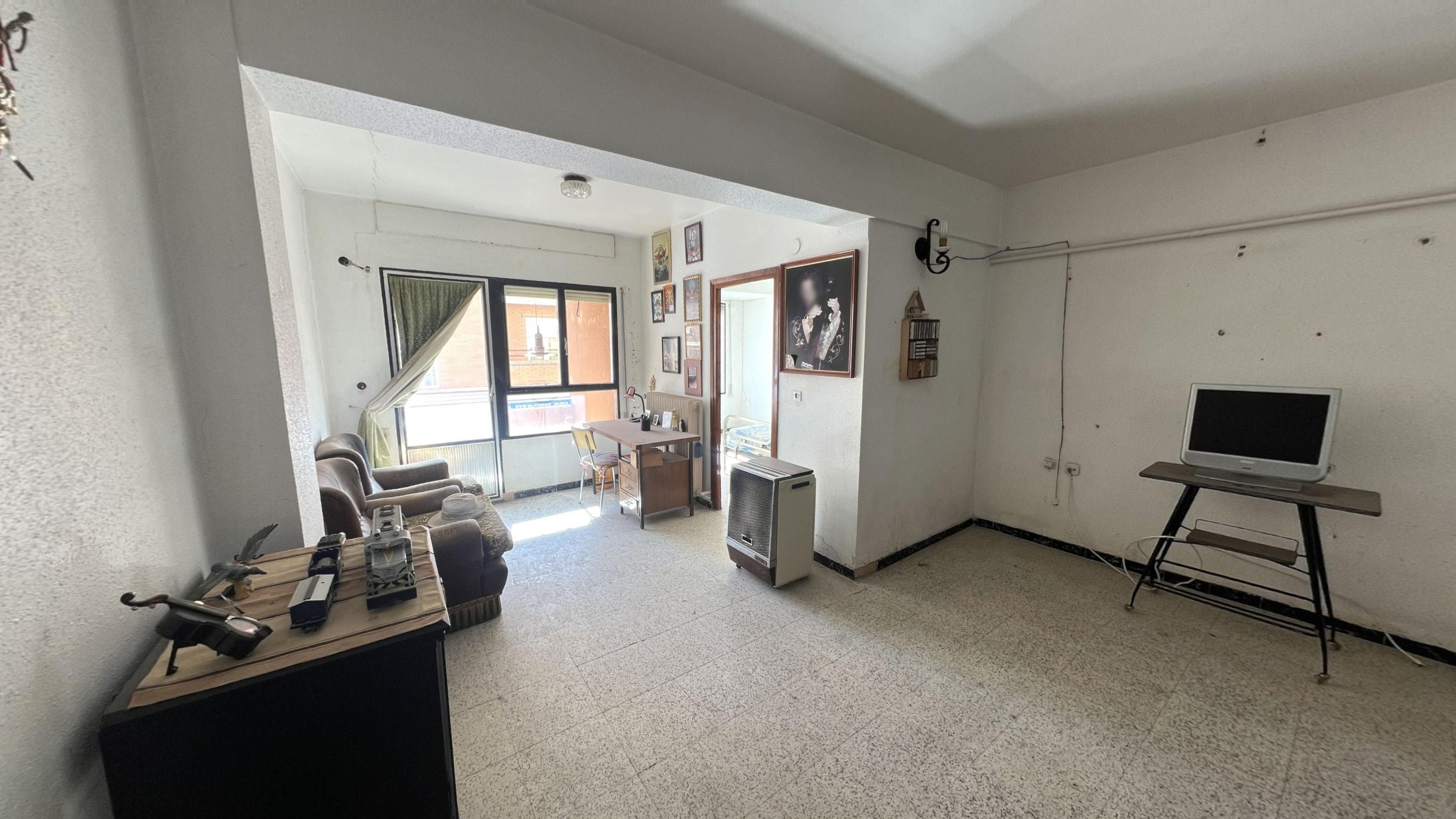 Living room of Flat for sale in Utiel  with Balcony