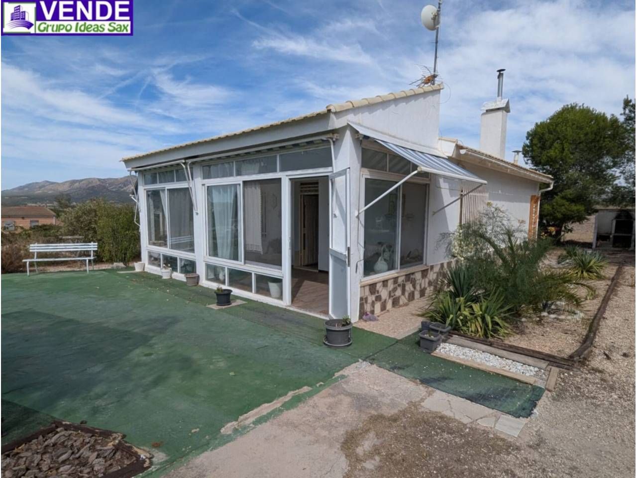 Vista exterior de Finca rústica en venda en Salinas amb Jardí privat i Piscina
