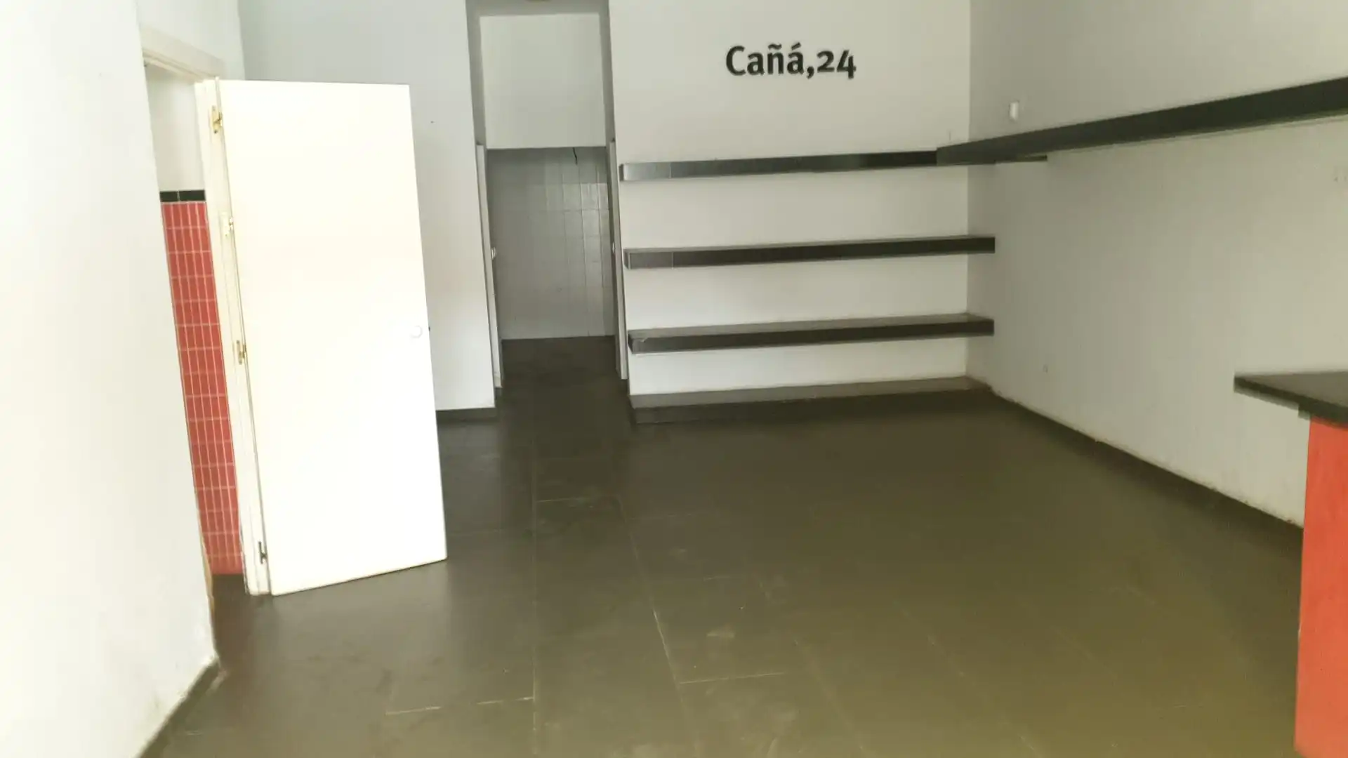 Local commercial à vendre à Calle Alcalá y Ortí, imagen 3