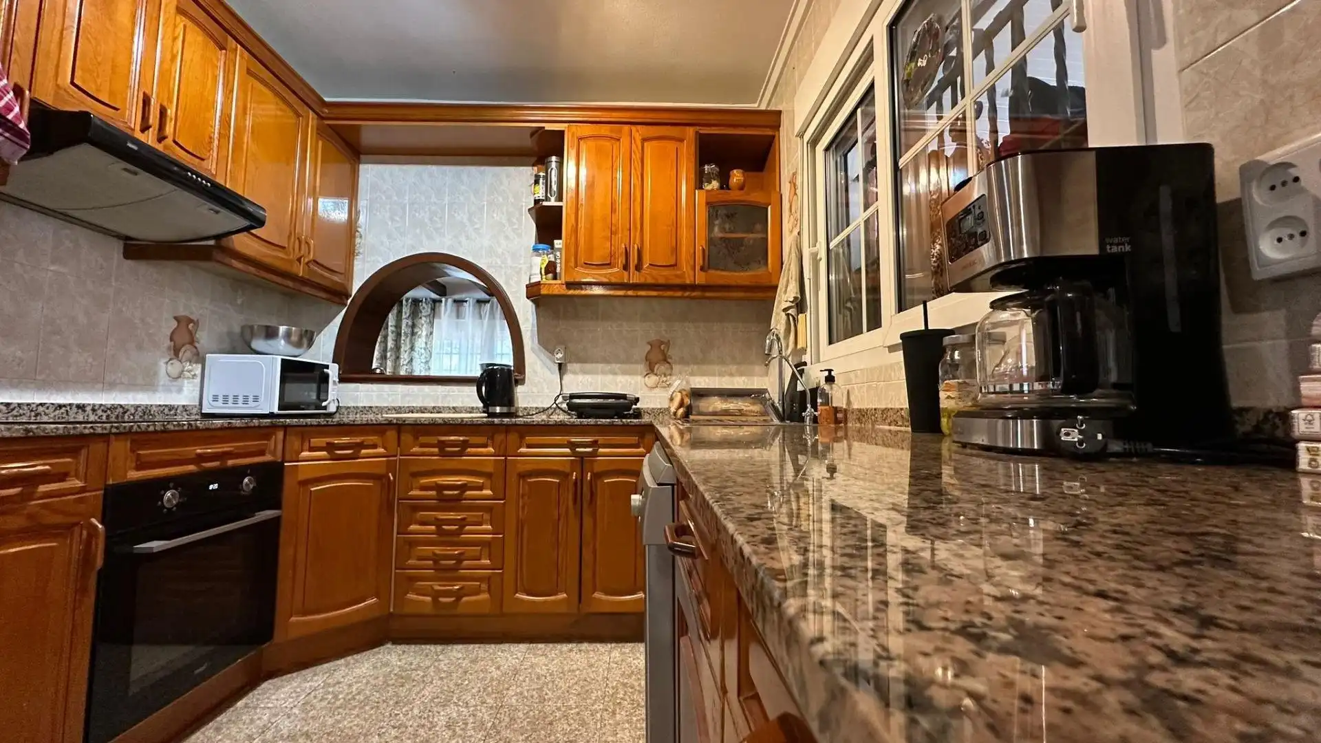 Cocina de Casa o chalet en venta en Torrevieja con Calefacción, Jardín privado y Piscina