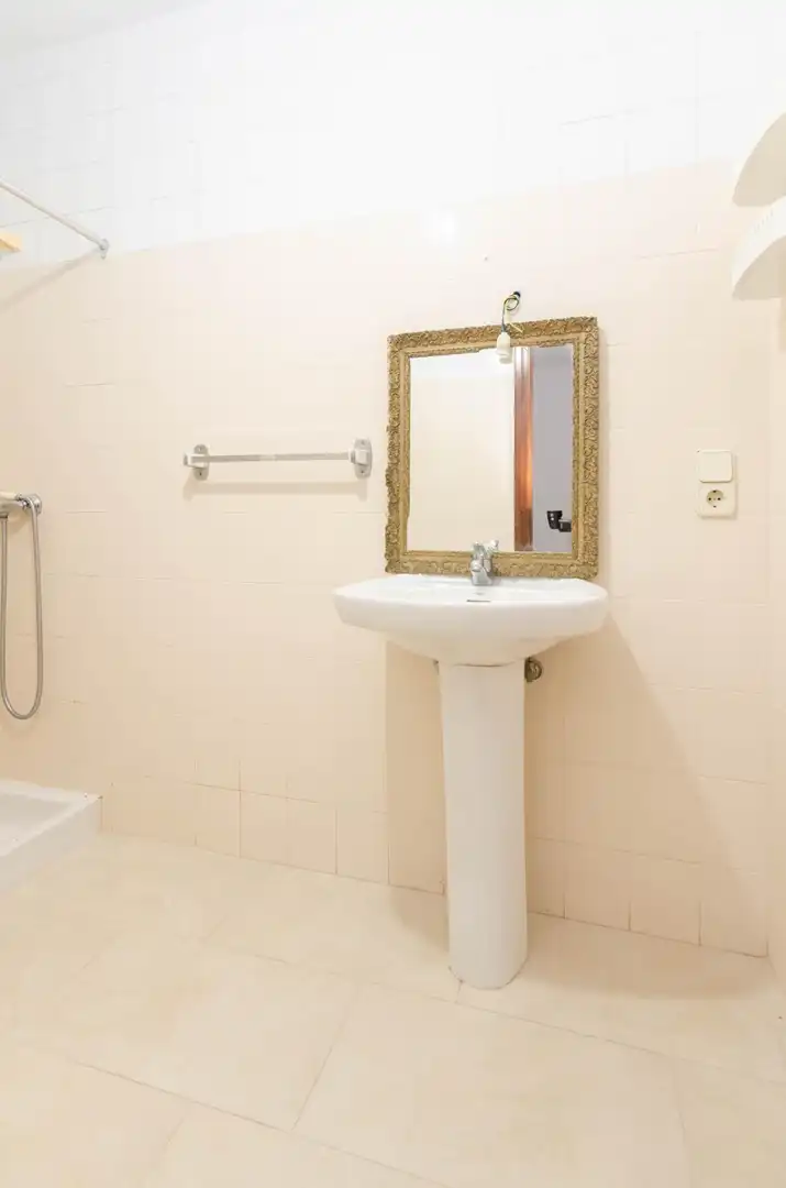 Bany de Local en venda en Valdés - Luarca