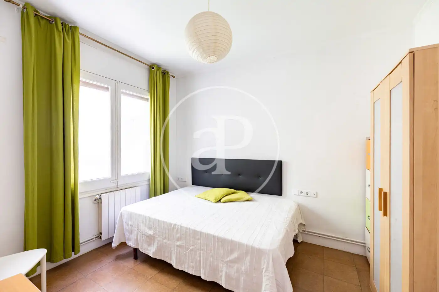 Habitación de Piso en venta en Barcelona con Aire acondicionado, Calefacción y Terraza