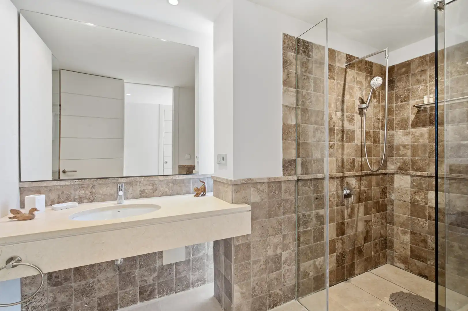Baño de Ático en venta en Benahavís con Aire acondicionado, Terraza y Trastero