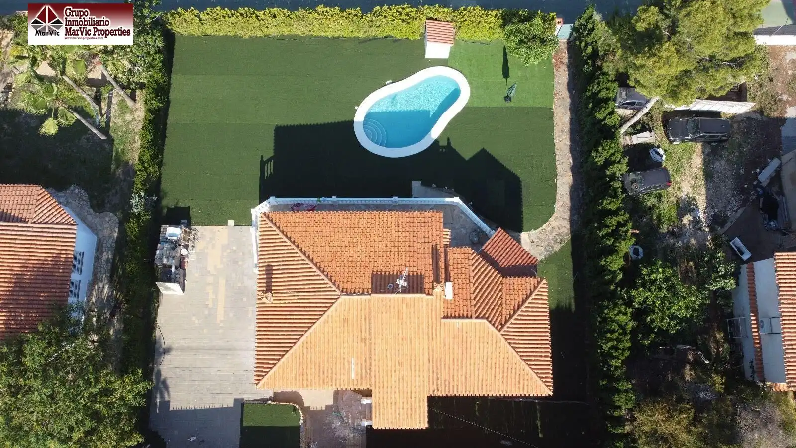 Chalet con piscina en venta en Coloma, imagen 2