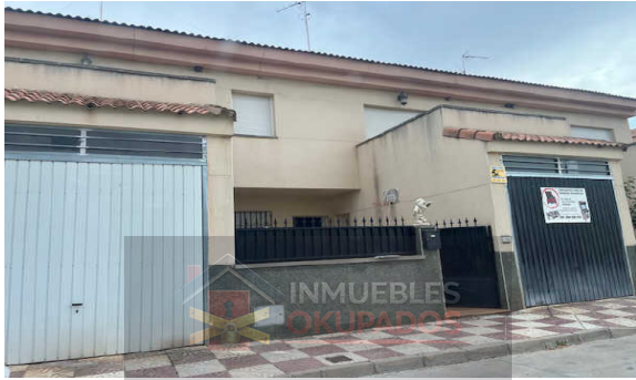 Vista exterior de Casa o chalet en venta en Manzaneque