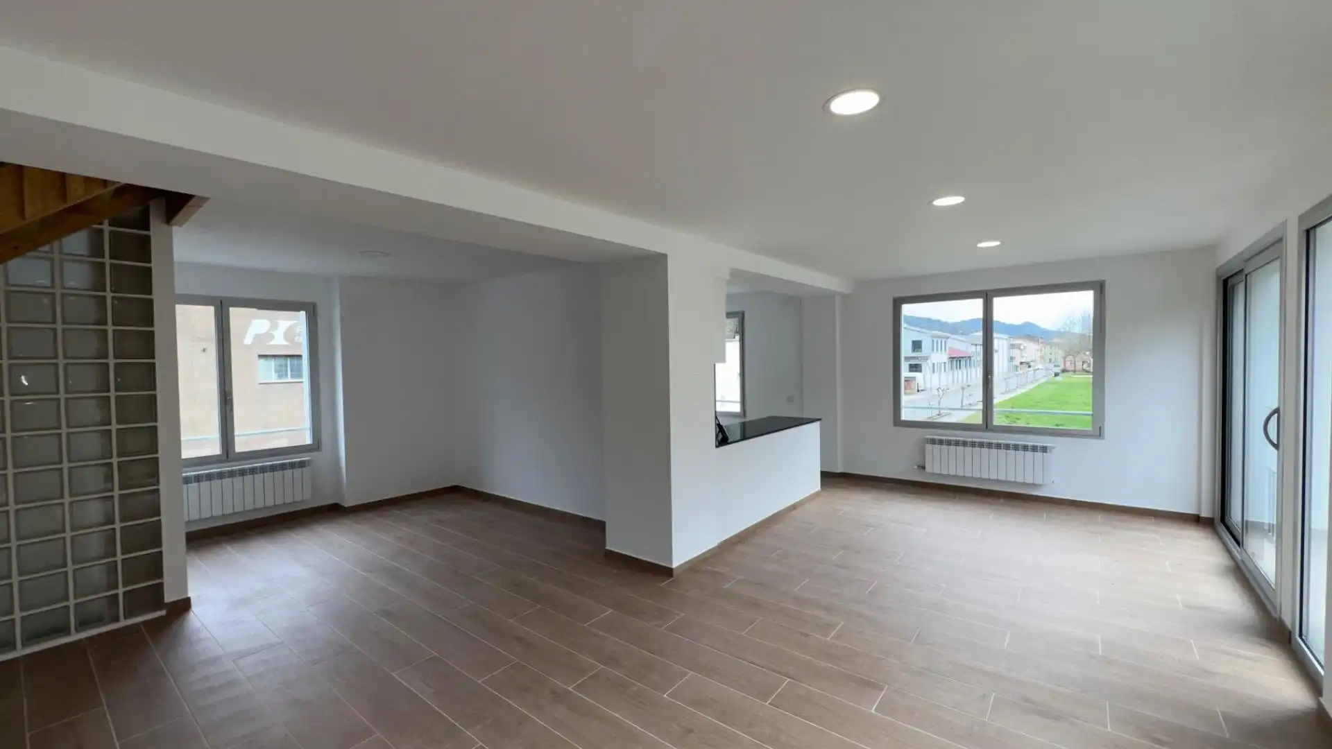 Sala de estar de Casa o chalet en venta en Sant Feliu de Pallerols con Parquet