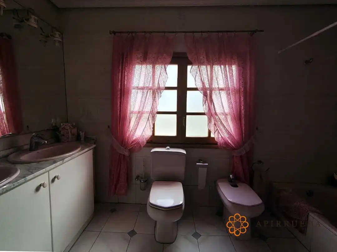 Baño de Casa o chalet en venta en Quinto con Calefacción y Trastero