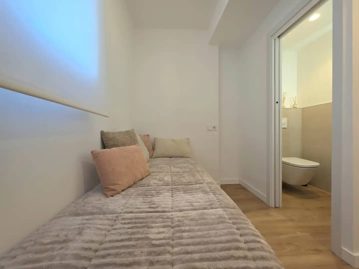 Habitación de Piso en venta en Alicante / Alacant con Aire acondicionado, Calefacción y Horno