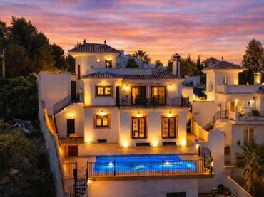 Casa con balcón en venta en Frigiliana