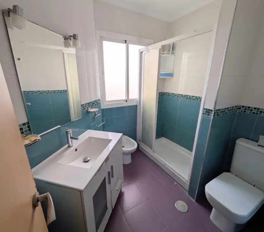 Bathroom of Flat for sale in Torremolinos  with Terrace, Furnished and Oven