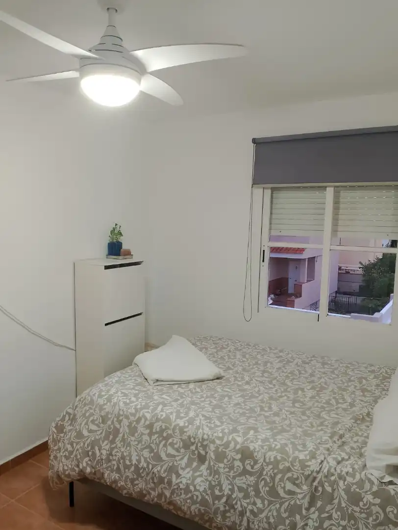 Dormitori de Casa adosada en venda en Vélez-Málaga amb Terrassa, Traster i Piscina comunitària