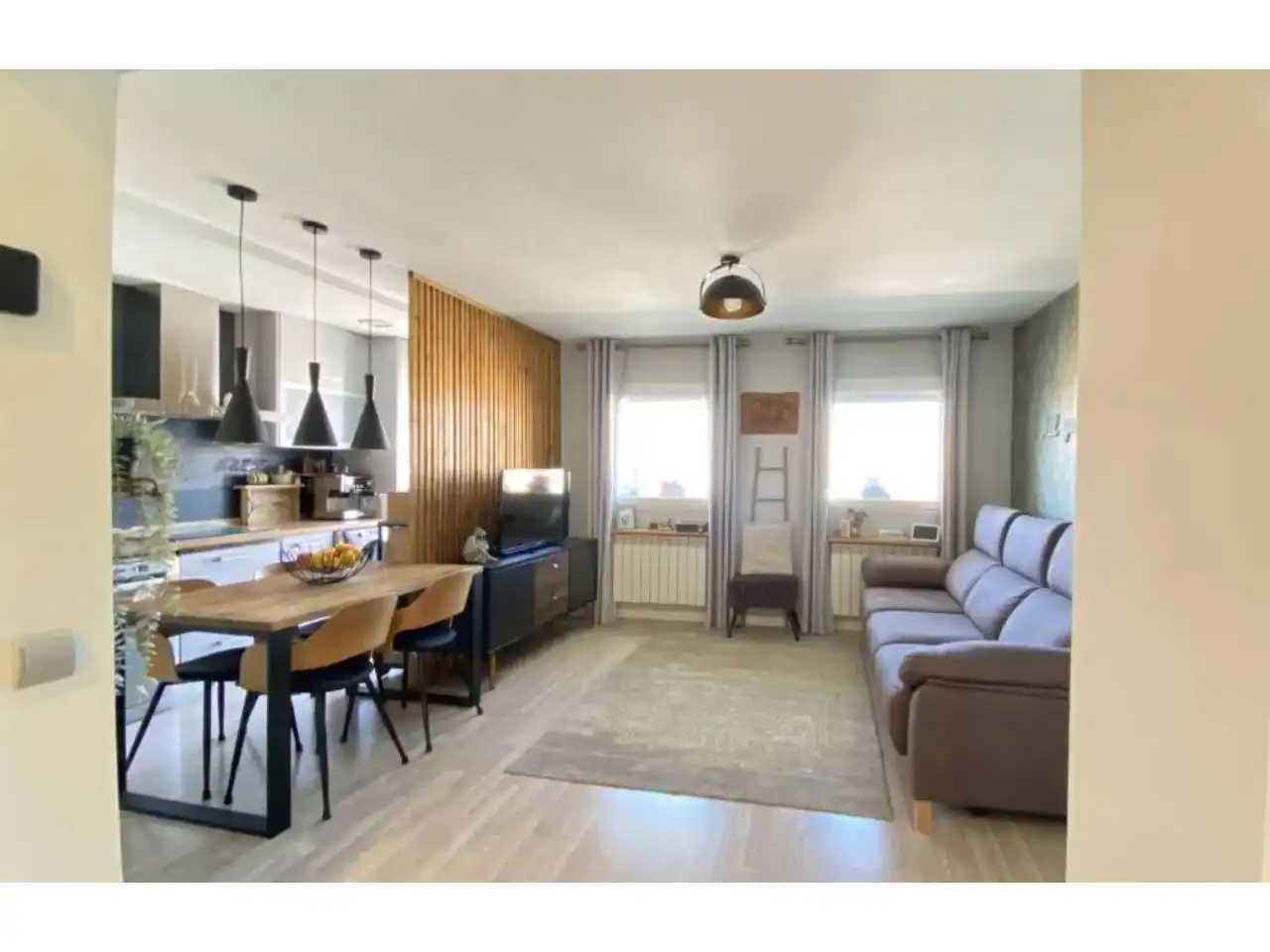 Living room of Flat for sale in Cornellà de Llobregat