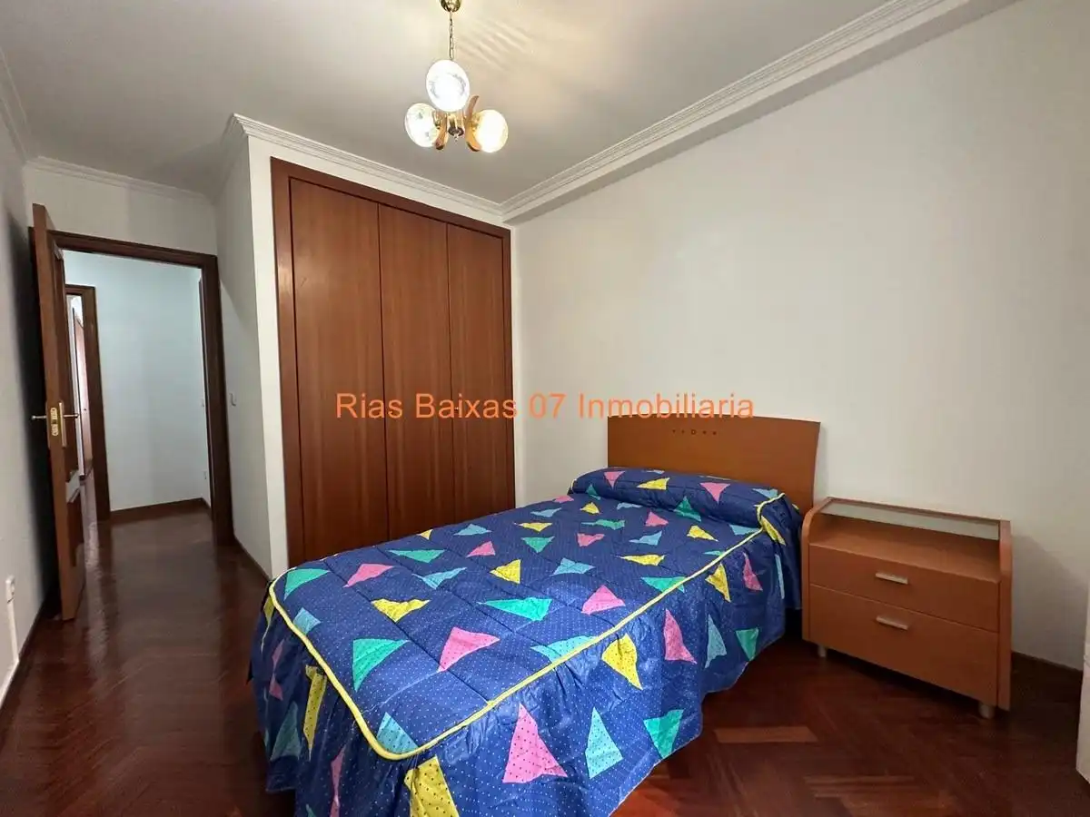 Habitación de Piso en venta en Vigo  con Calefacción