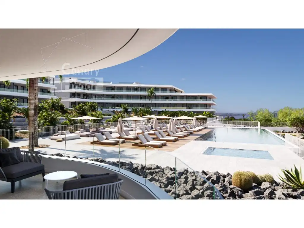 Vista exterior de Apartament en venda en Adeje amb Calefacció i Piscina comunitària