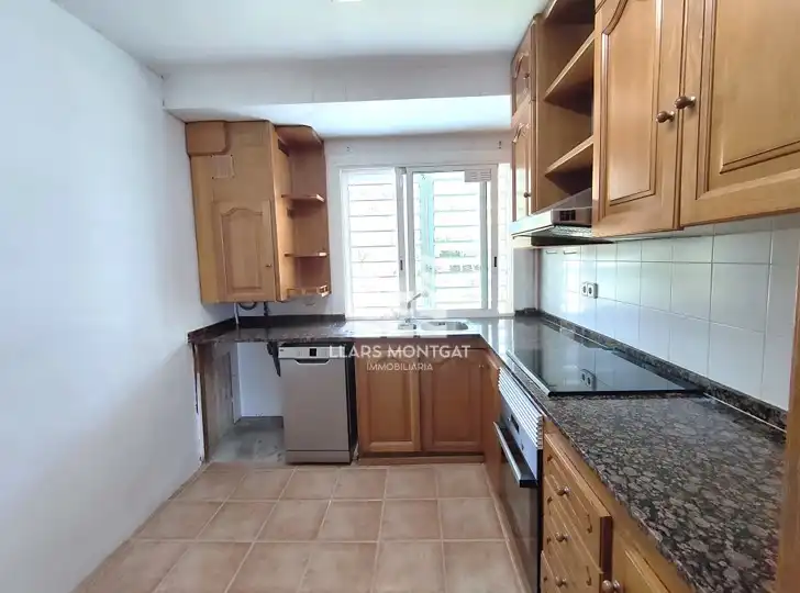 Cuina de Àtic en venda en Montgat amb Aire condicionat, Calefacció i Terrassa