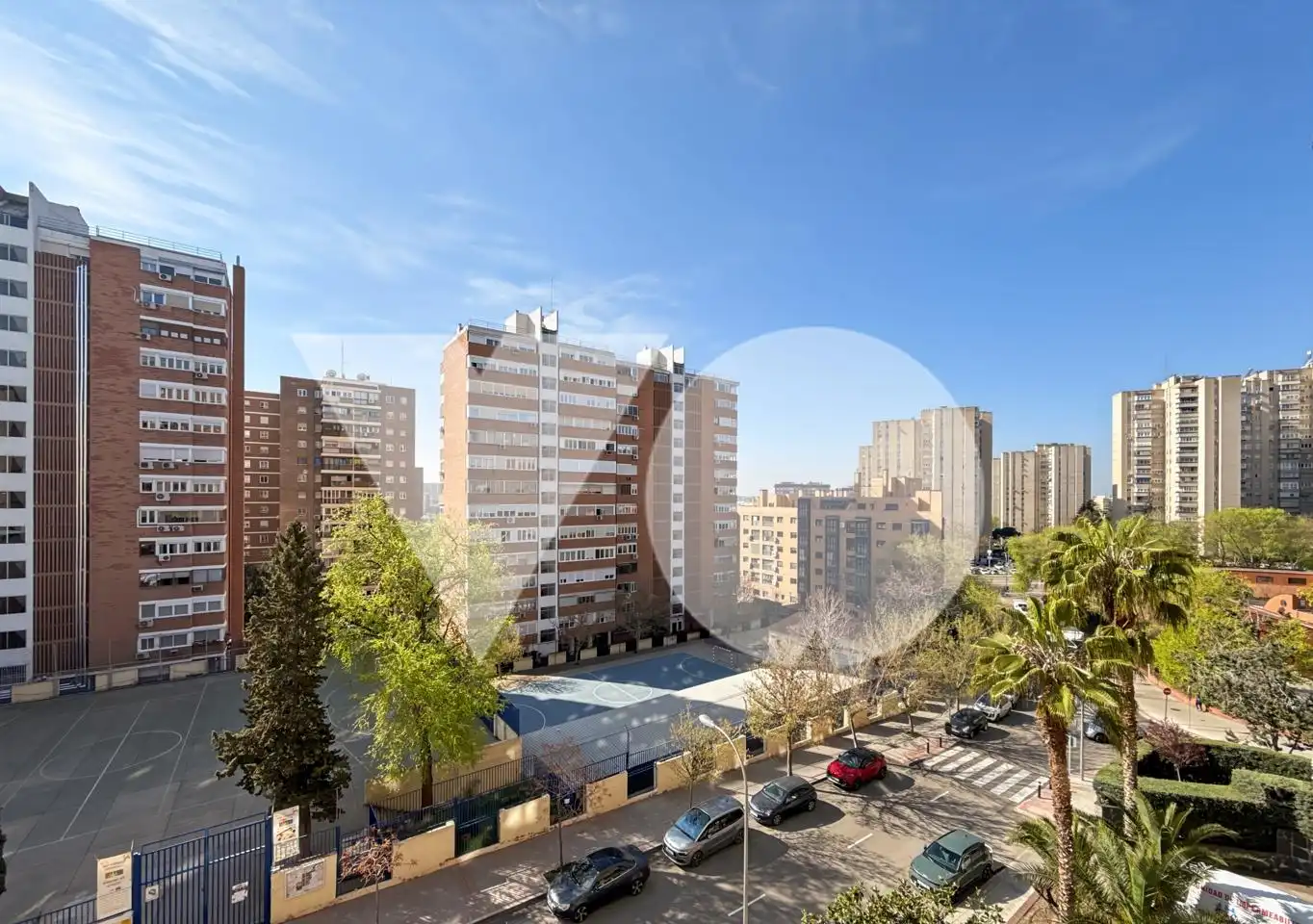 Vista exterior de Pis en venda en Madrid amb Aire condicionat i Terrassa