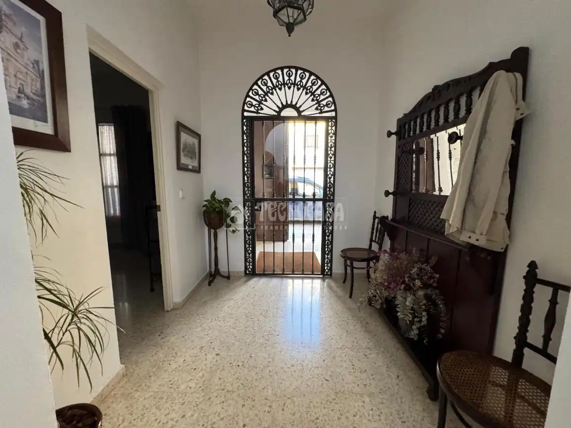 Houses for sale in Écija  with Air Conditioner and Balcony