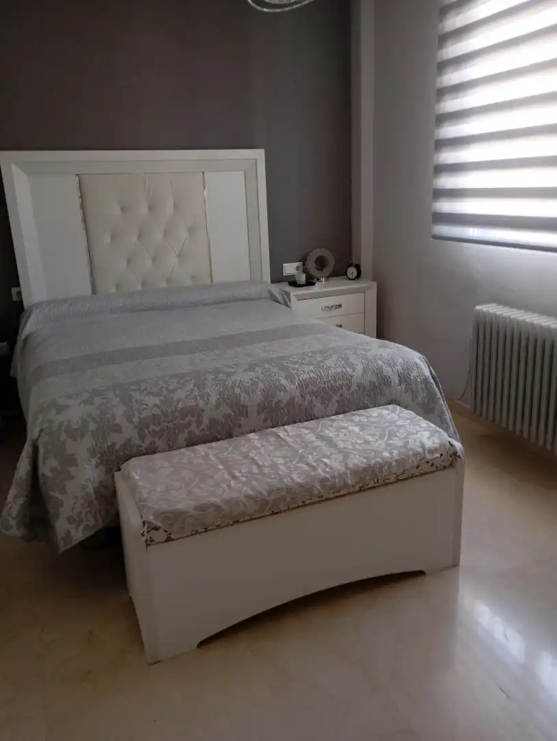 Dormitori de Casa o xalet en venda en Linares amb Aire condicionat i Calefacció