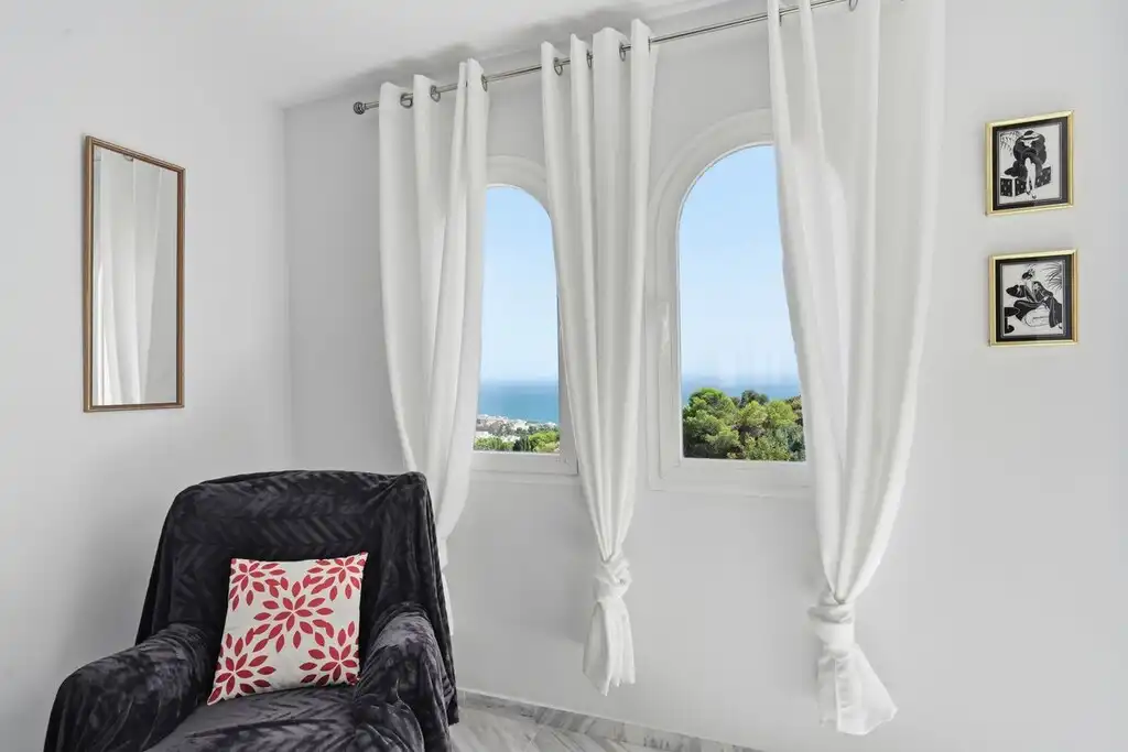Penthouse with pool for sale in Benalmádena pueblo, imagen 10