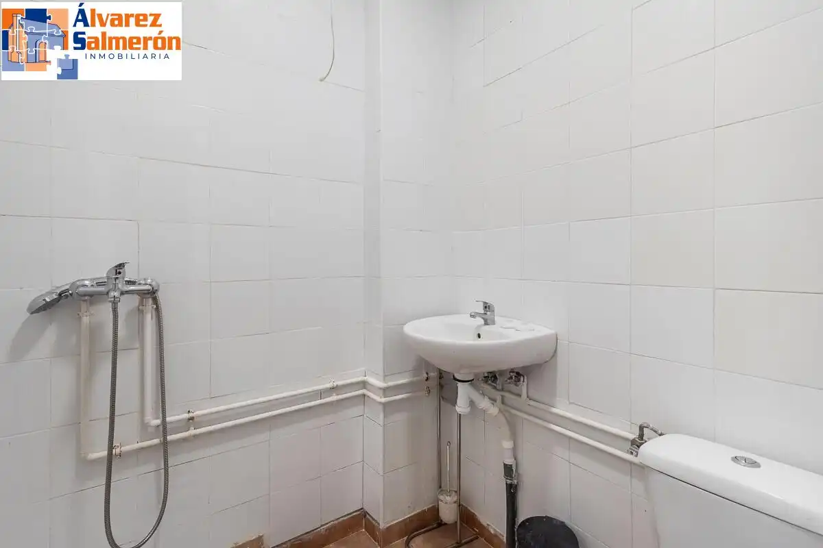 Bany de Casa o xalet en venda en Sierra Nevada amb Calefacció