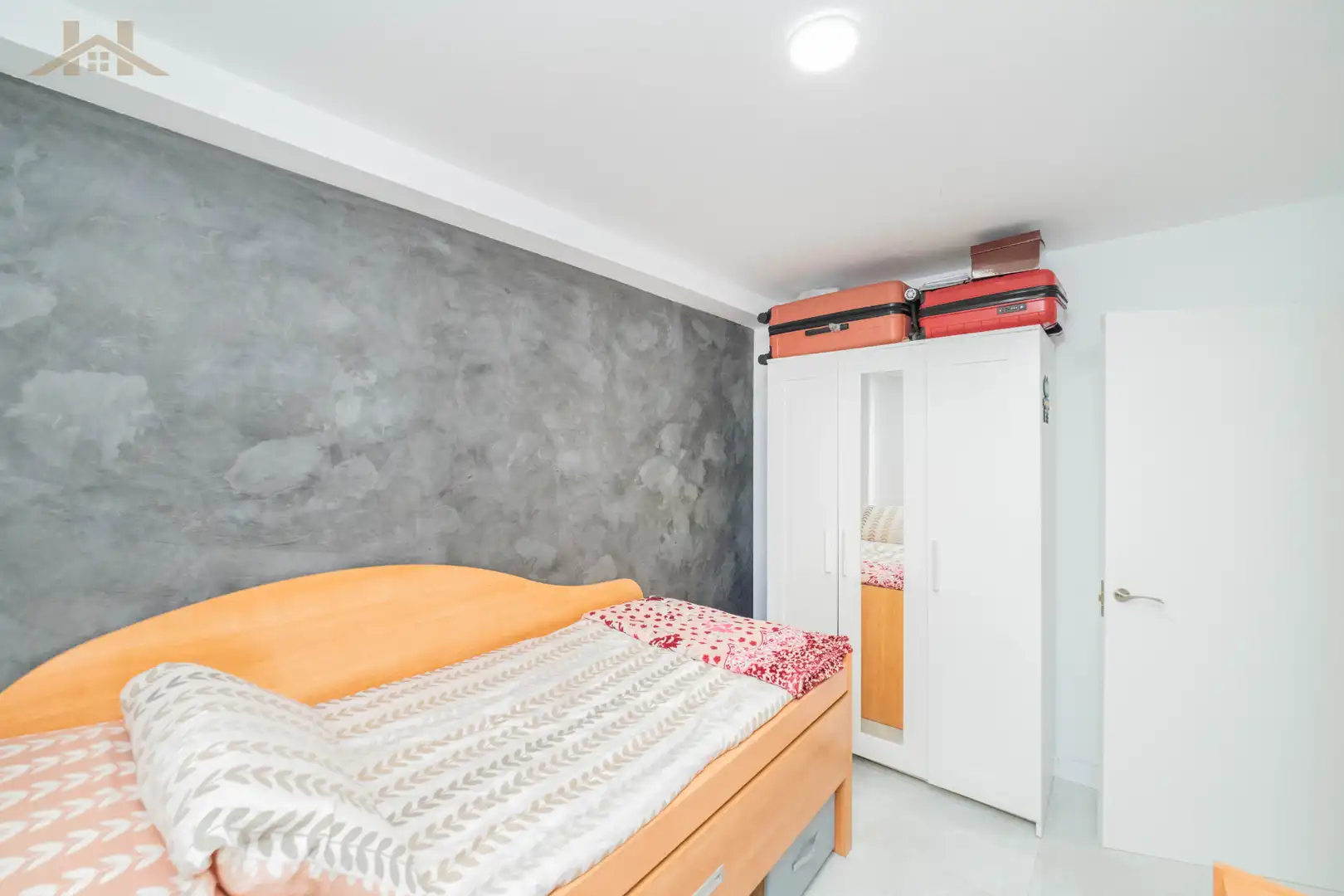 Bedroom of Flat for sale in Parla  with Air Conditioner and Swimming Pool