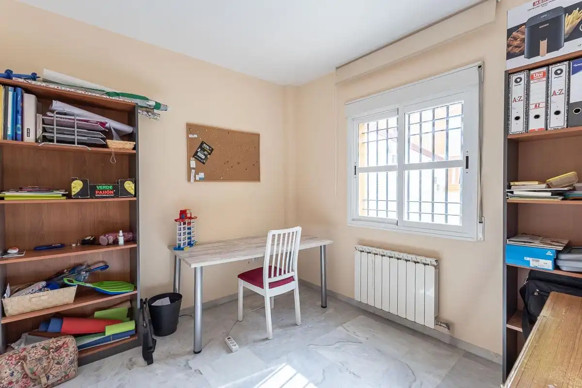 Einfamilien-Reihenhaus zur Miete in Alhendín