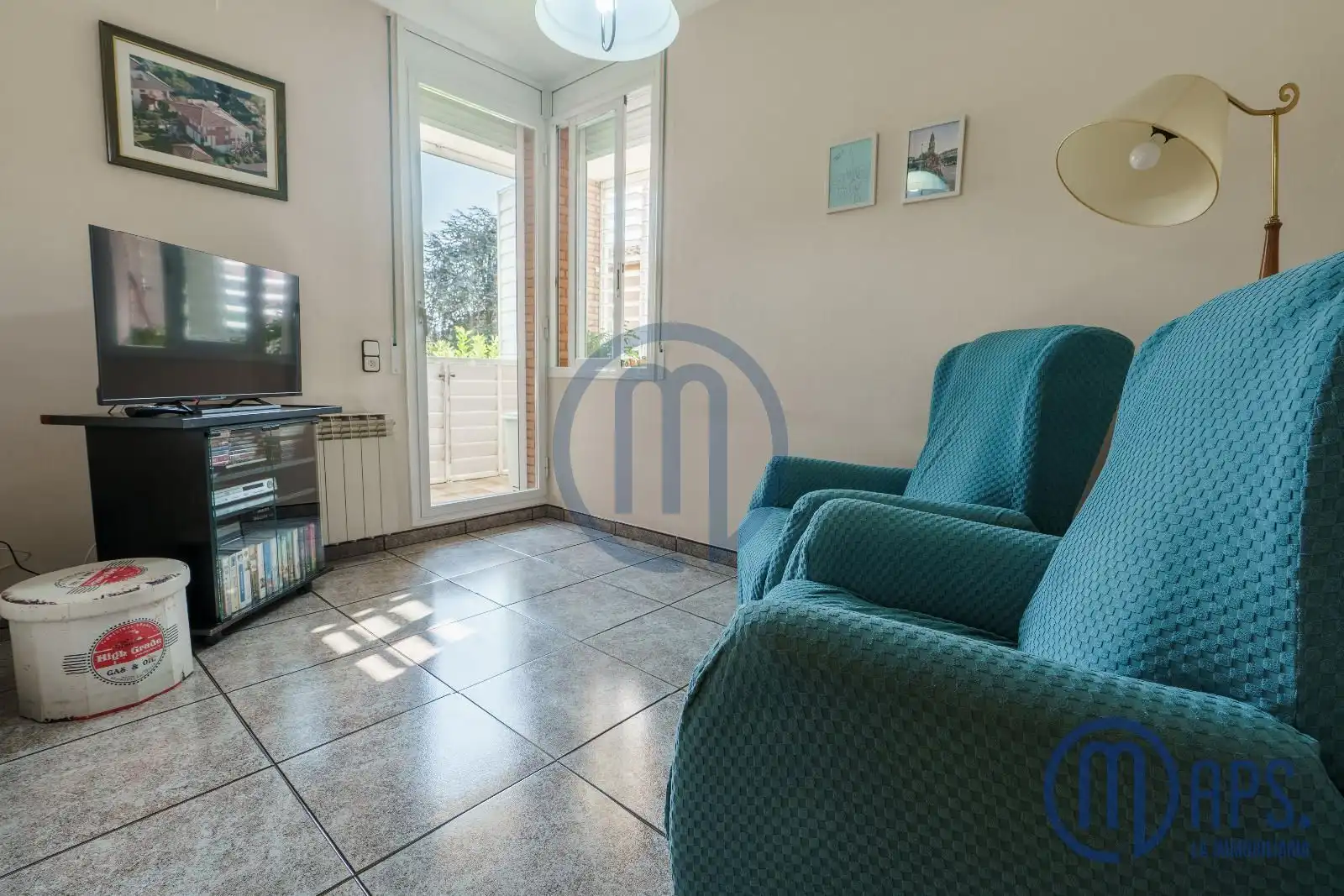Sala d'estar de Casa o xalet en venda en Canovelles amb Calefacció, Terrassa i TV