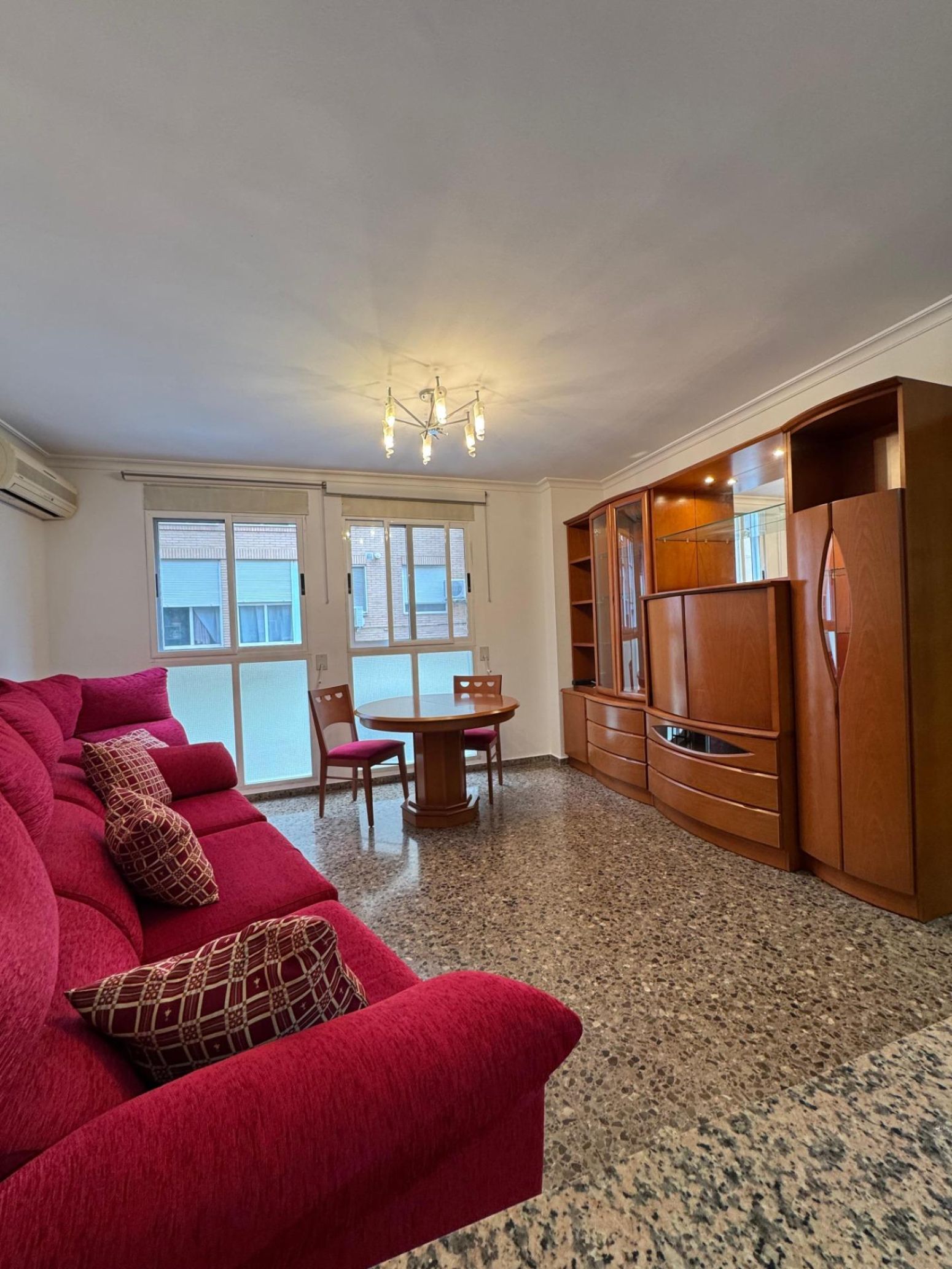 Living room of Flat for rent in  Valencia Capital  with Air Conditioner and Furnished