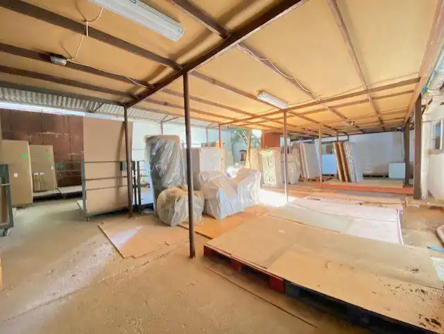 Nave industrial en venta en Badajoz